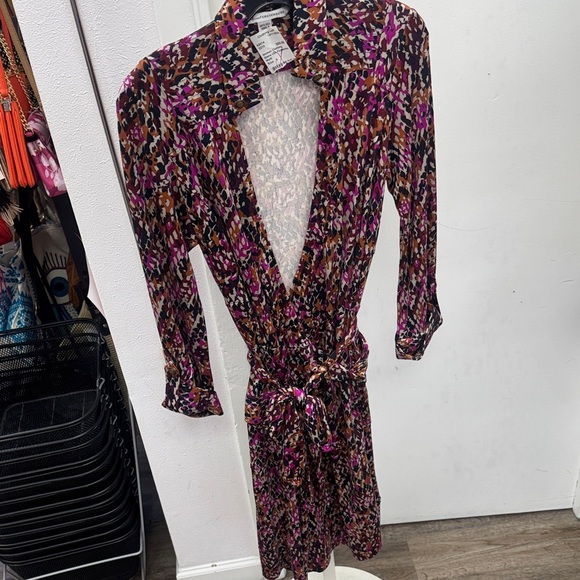 Diane Von Furstenberg Dresses & Skirts - Diane Von Furstenberg Pink and Purple Long Sleeve Tie Dress Size 8